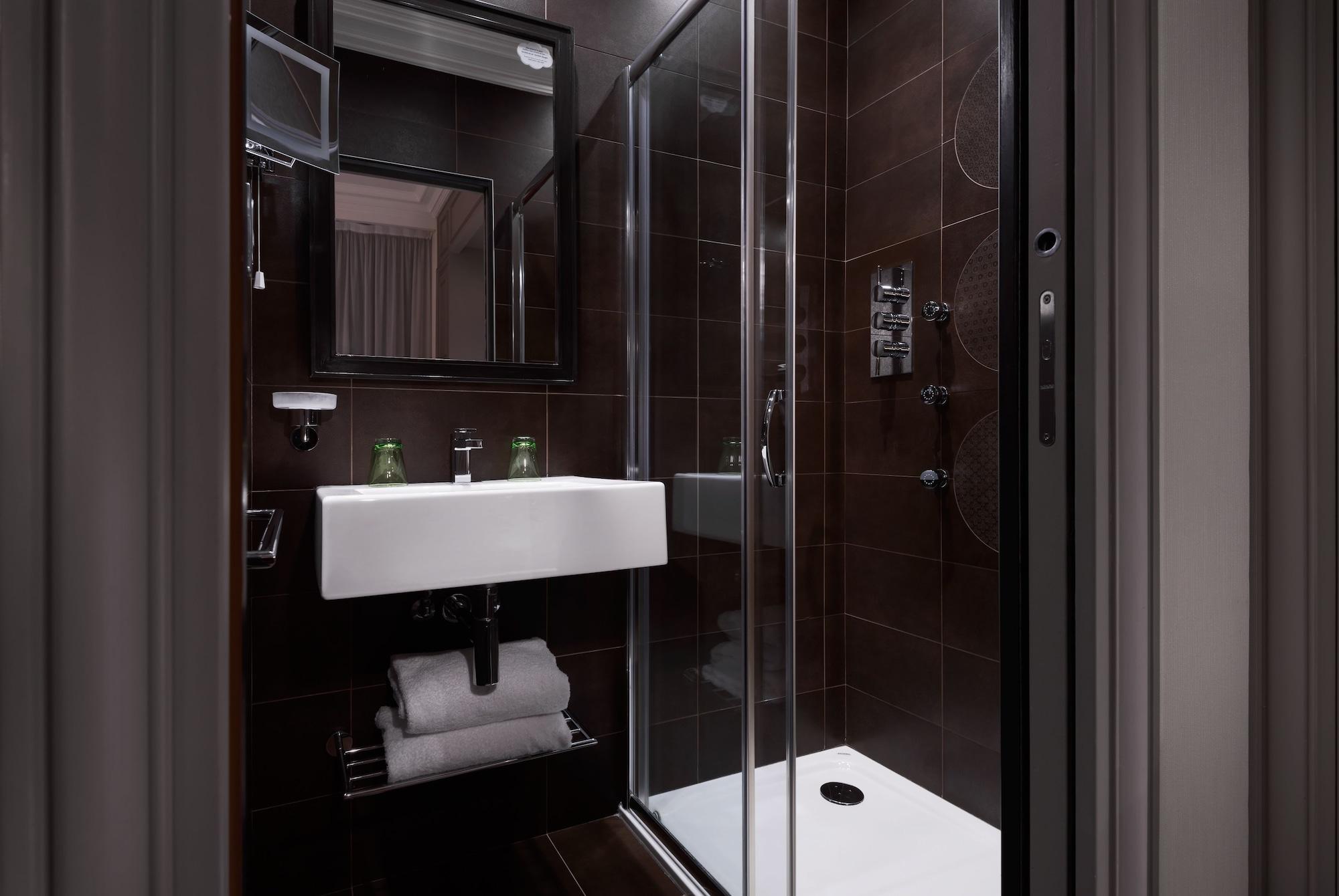 פריז Le Mathurin Hotel & Spa מראה חיצוני תמונה